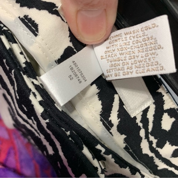 Chico’s Black and white floral pant. Size 2 (12) - Picture 11 of 11